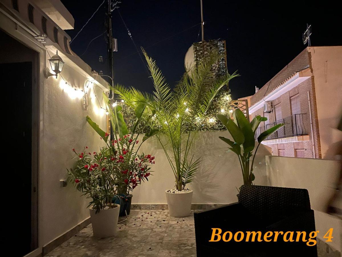 Boomerang Apartment