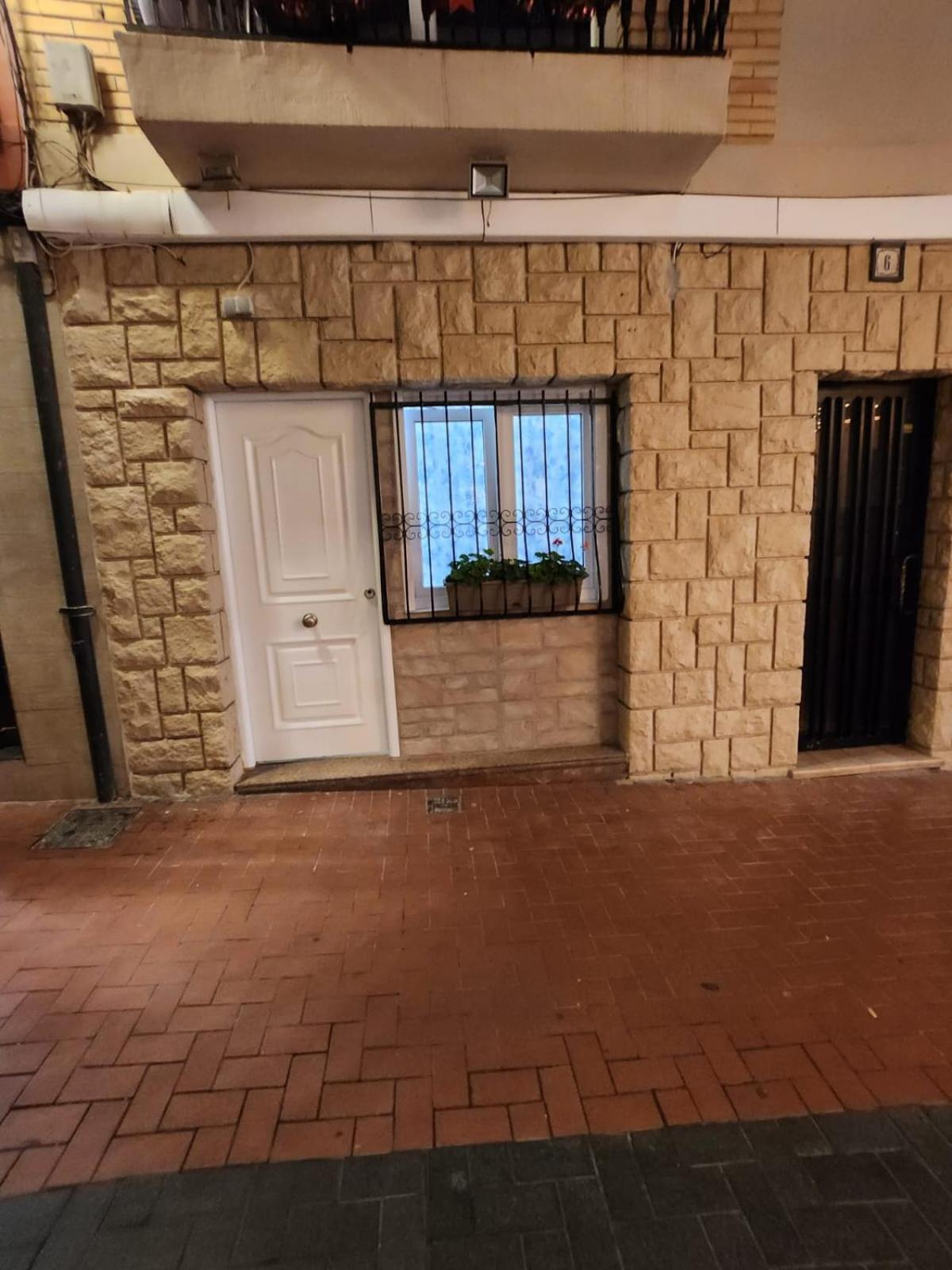 Apartment Boomerang *