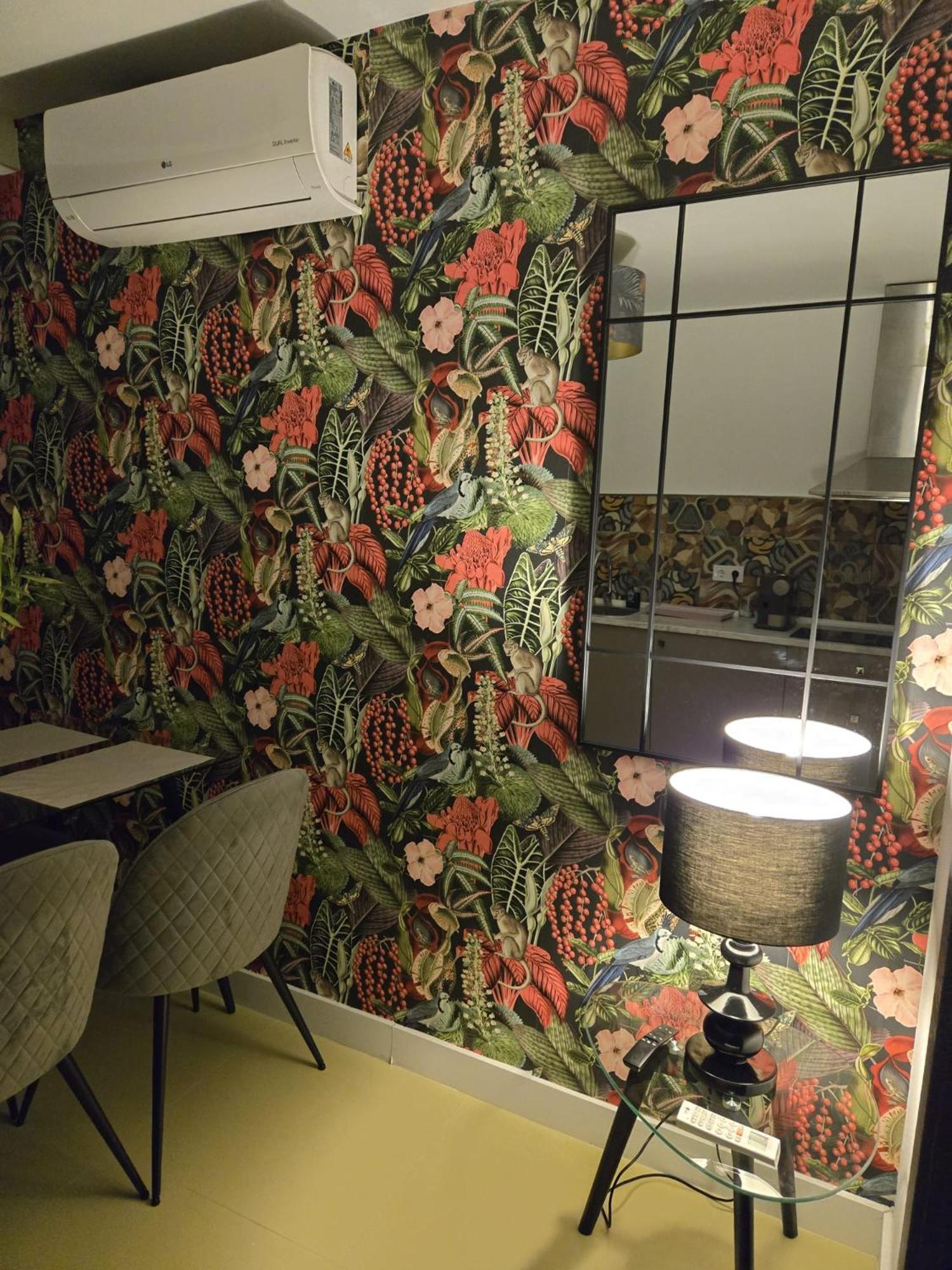 Boomerang Apartment